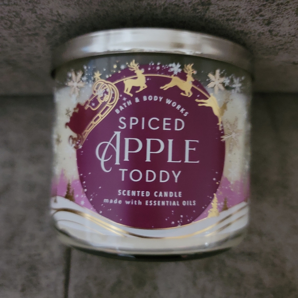 Bath and Body Works Spiced Apple Toddy 3 Wick Candle